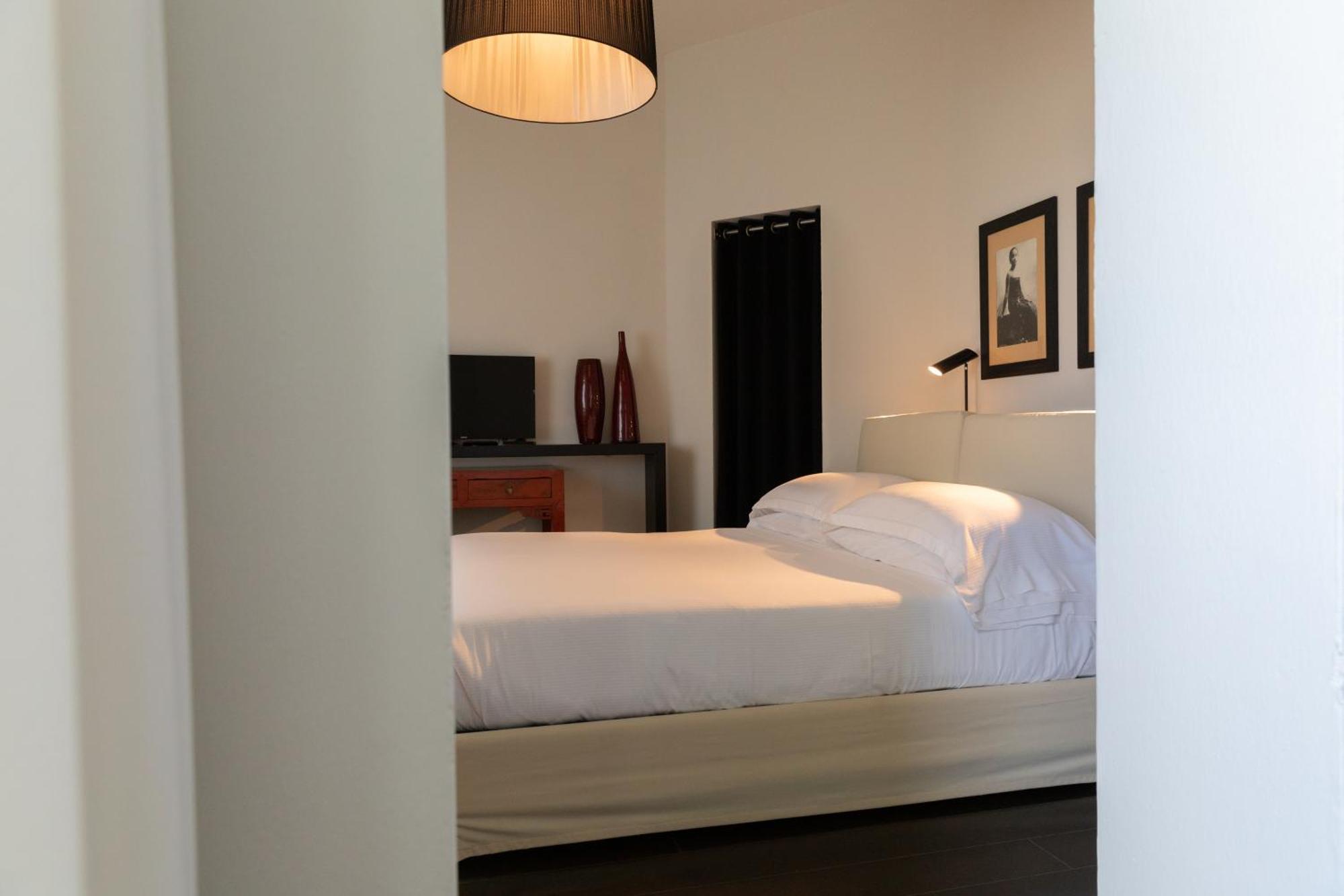 Hotel Carducci 76 Cattolica Buitenkant foto