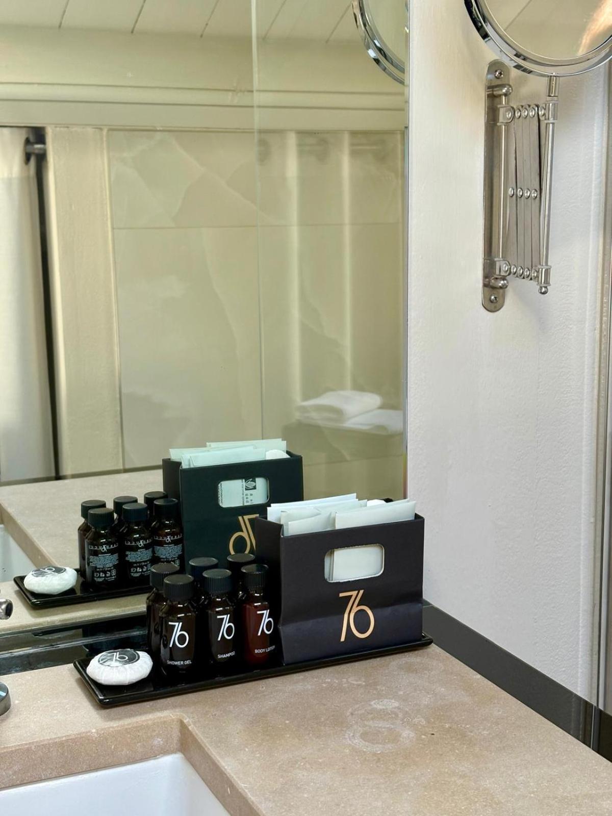 Hotel Carducci 76 Cattolica Buitenkant foto